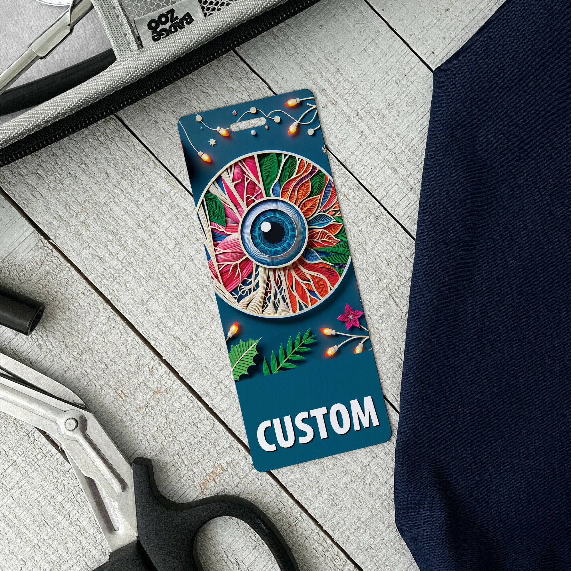 human-eye-christmas-edition-badge-buddy-3