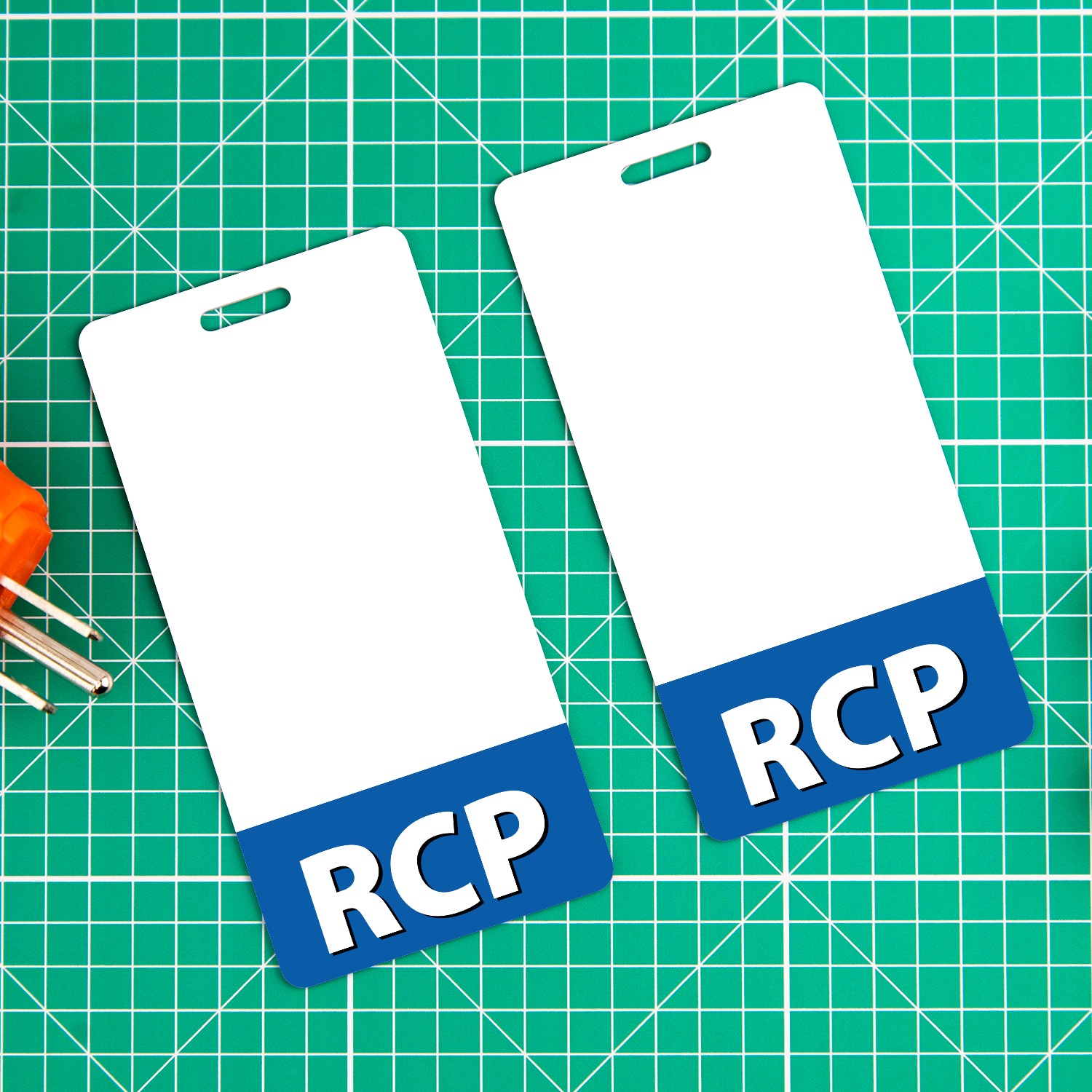 Electro Two Cards - V mockup