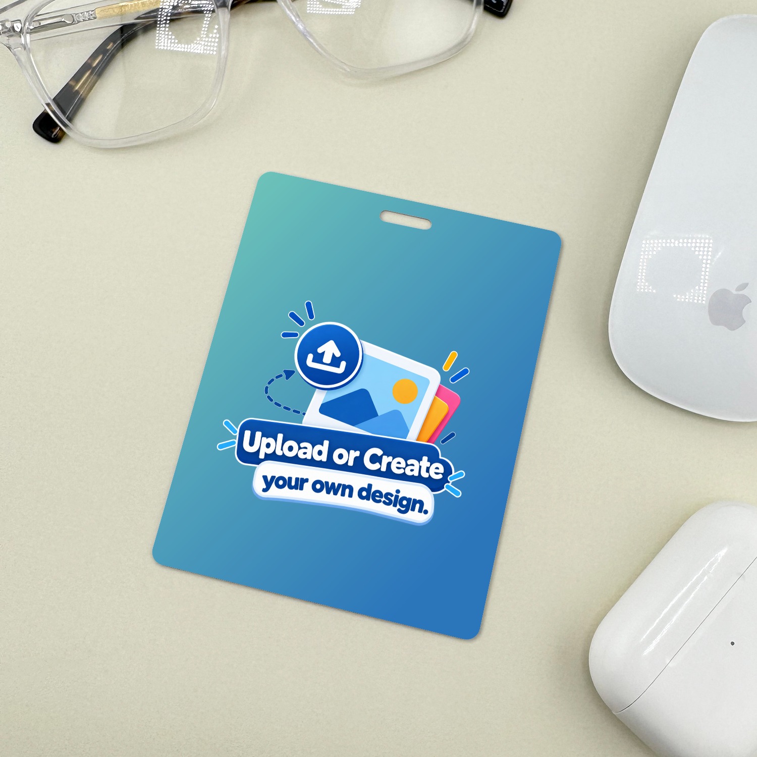 Glasses and a Mouse - HO mockup